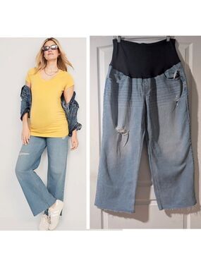 NWT Old Navy | Maternity Full-Panel Ripped Cut-Off Wide-Leg Jeans